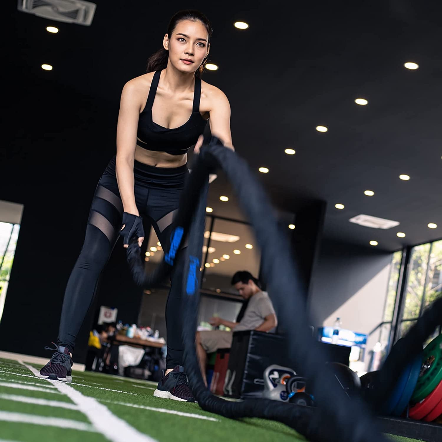 Battle Rope with Wear-Resistant Nylon Protective Sleeve ，Heavy Battle Rope for Strength Training Home Fitness Exercise Rope， Anchor Strap Kit Included